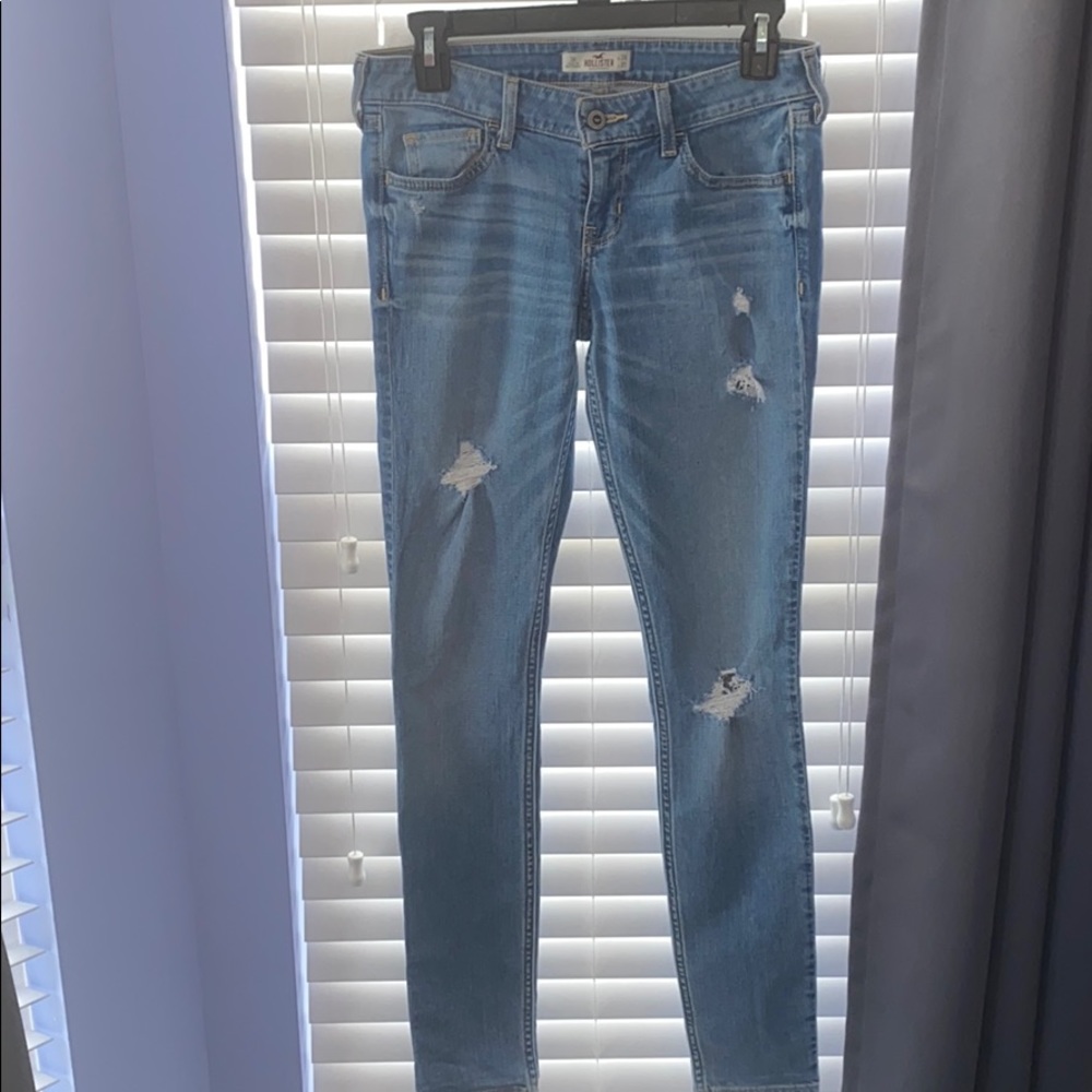 hollister ripped jeans